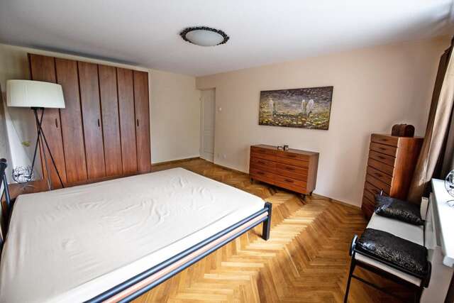 Апартаменты Apartment with fireplace in the middle of the town Шяуляй-23
