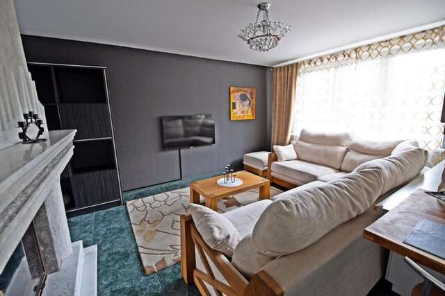 Апартаменты Apartment with fireplace in the middle of the town Шяуляй-31